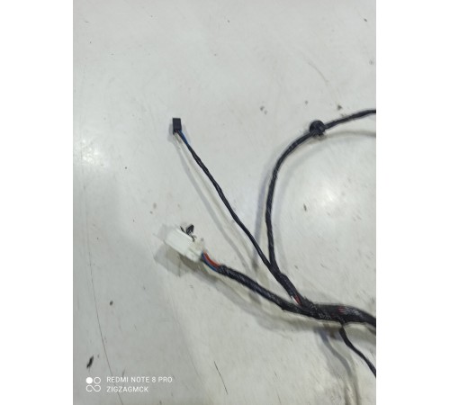 Электропроводка двери (передняя правая)