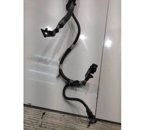 Клемма аккумулятора (минус)