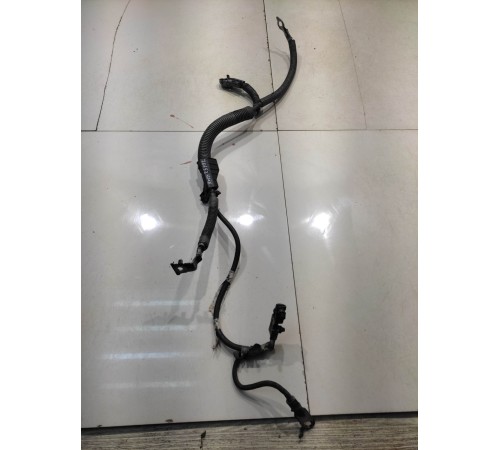 Клемма аккумулятора (минус)