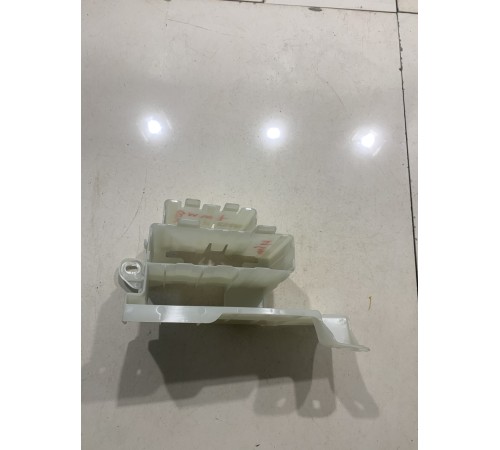 Кронштейн(крепление) блока управления задний правый