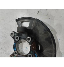 Кулак поворотный передний левый