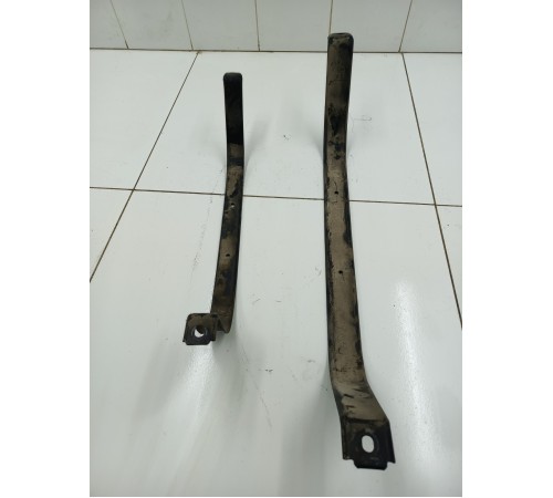 Крепление бака