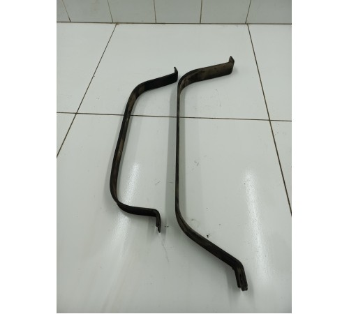 Крепление бака