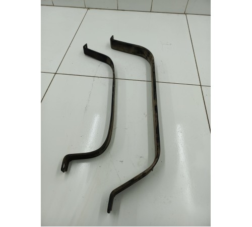 Крепление бака