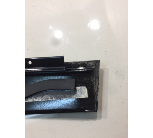 Накладка рамки двери (левая,задняя)