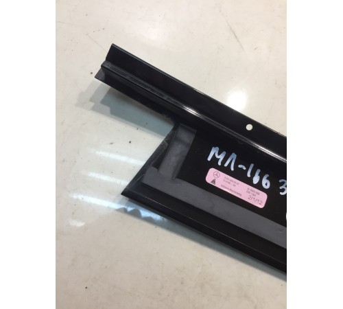 Накладка рамки двери (левая,задняя)