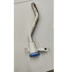 Горловина бачка омывателя с крышкой