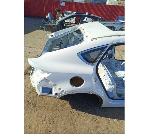 Крыло заднее правое