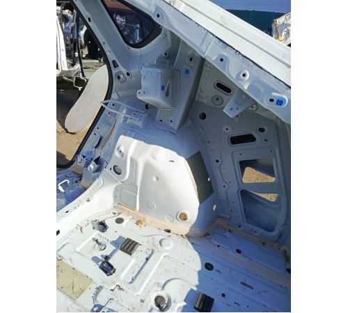 Крыло заднее правое