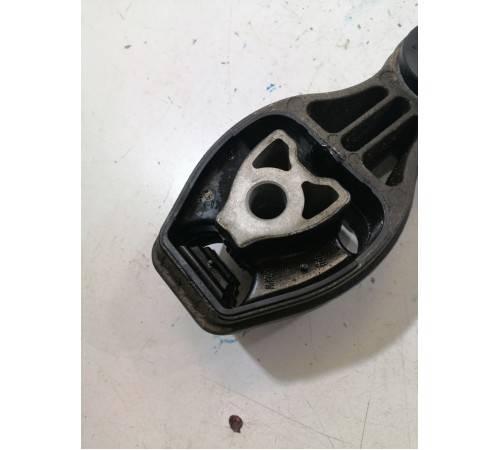 Опора двигателя