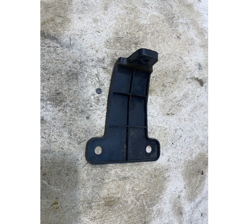 Кронштейн бампера