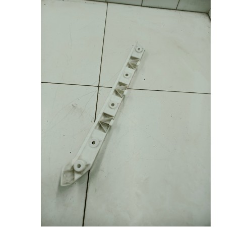 Кронштейн заднего бампера Левый