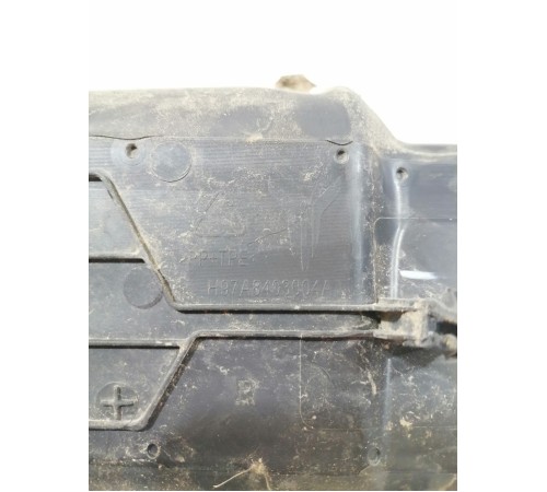 Пыльник крыла передний правый