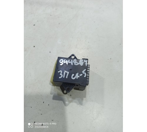 Блок управления задним сиденьем