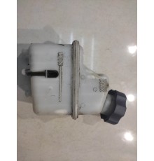 Бачок главного тормозного цилиндра