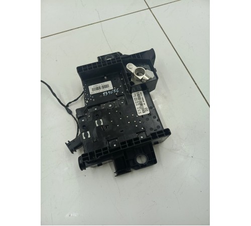 Клемма аккумулятора плюсовая