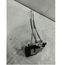 Замок двери задний левый