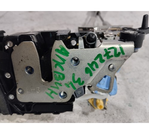 Замок двери задний левый