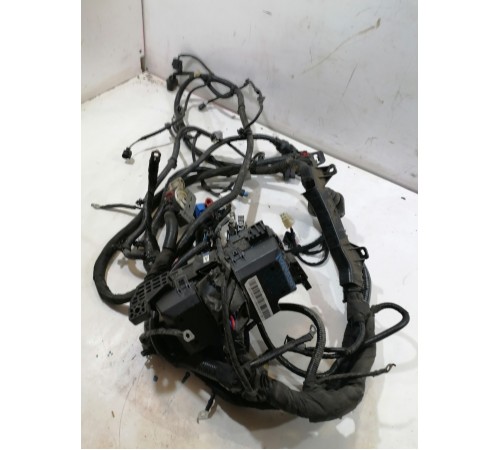 Электропроводка подкапотная с монтажным блоком