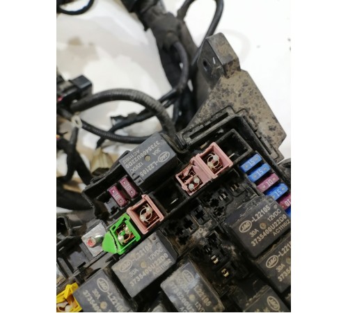 Электропроводка подкапотная с монтажным блоком