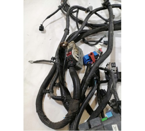 Электропроводка подкапотная с монтажным блоком