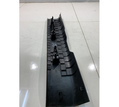 Накладка порога (передняя, правая)