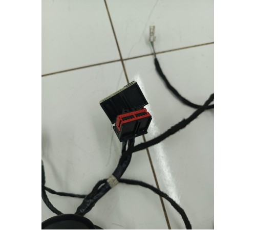 Электропроводка двери задняя левая