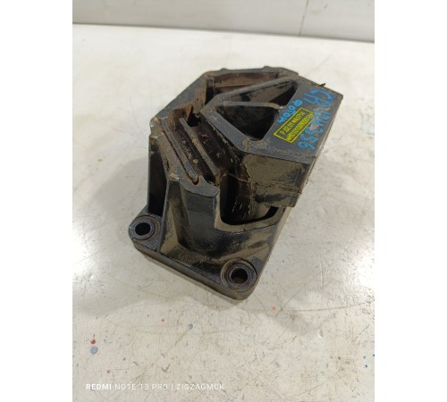 Подушка двигателя задняя