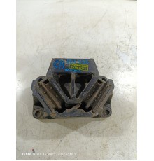 Подушка двигателя задняя