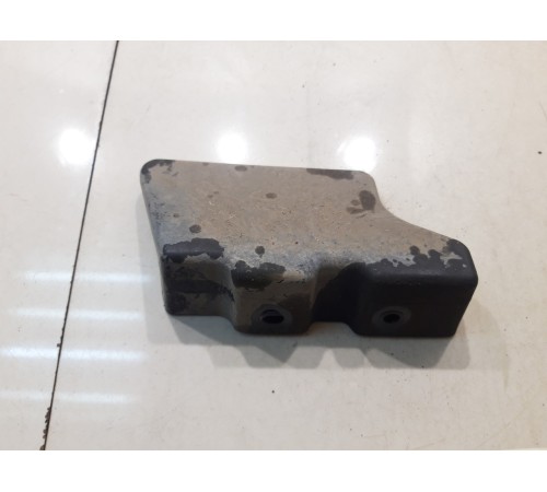 Защитная панель моторного отсека