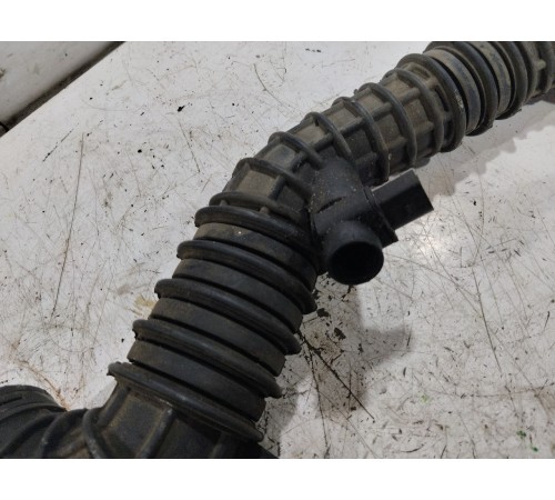 Патрубок воздушного фильтра