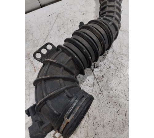 Патрубок воздушного фильтра