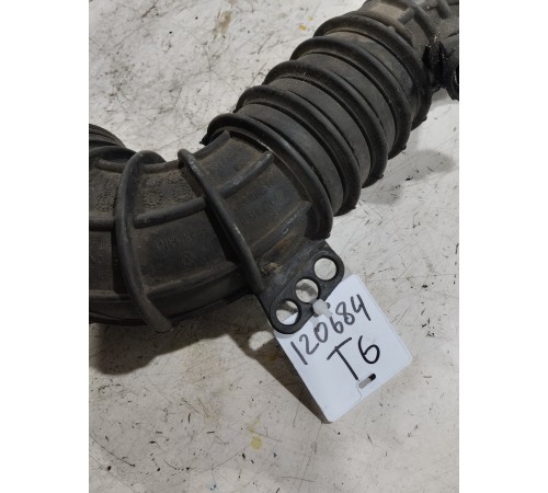 Патрубок воздушного фильтра