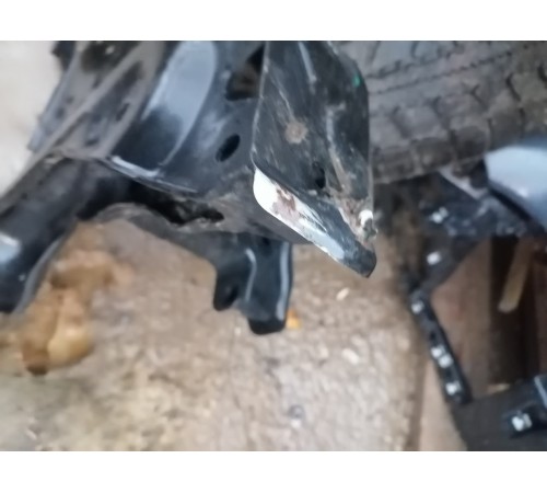 Балка подвески передняя ,подрамник