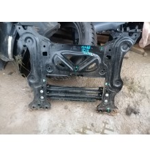 Балка подвески передняя ,подрамник