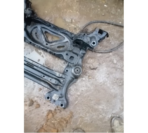 Балка подвески передняя ,подрамник