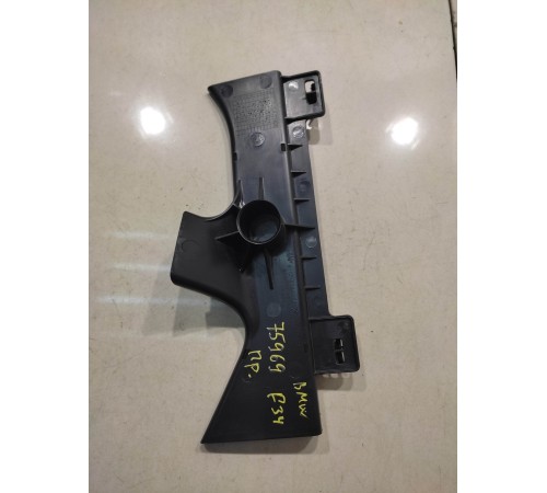 Крепление ремня безопасности(правое)