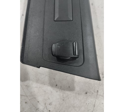 Накладка торпедо нижняя с розеткой