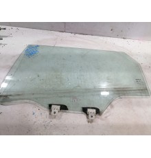 Стекло двери заднее левое