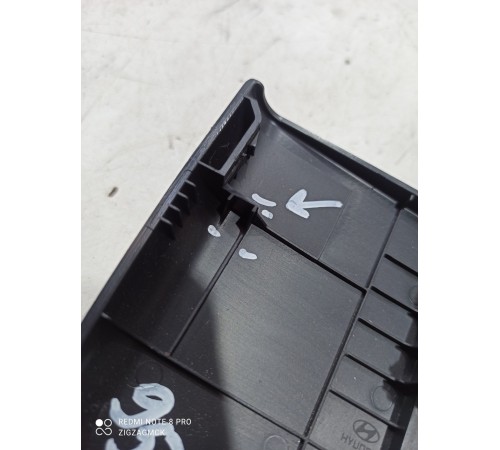 Накладка крепления зеркала заднего вида салонного