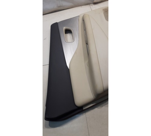 обшивка двери (задняя левая)