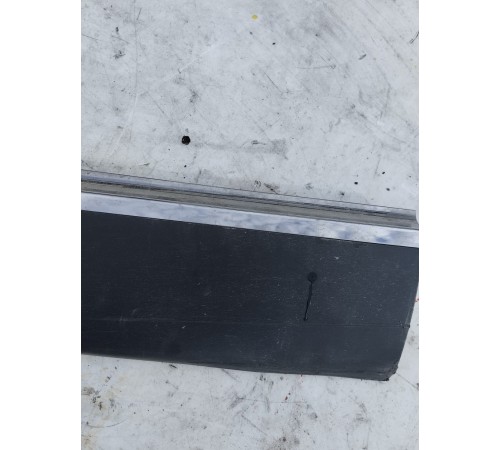 Накладка (молдинг) двери задняя правая