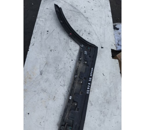 Накладка (молдинг) двери задняя правая