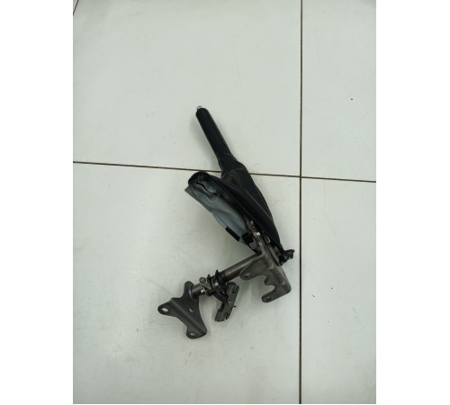 Рычаг ручного тормоза (ручник)