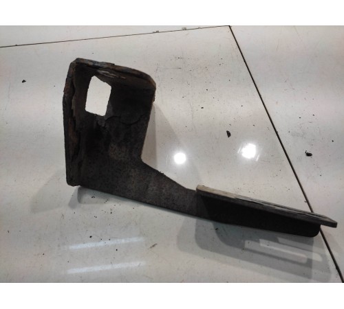 Кронштейн ступеньки(задний,левый)