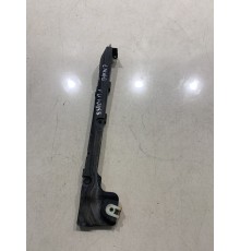 Уплотнитель моторного отсека(передний левый)