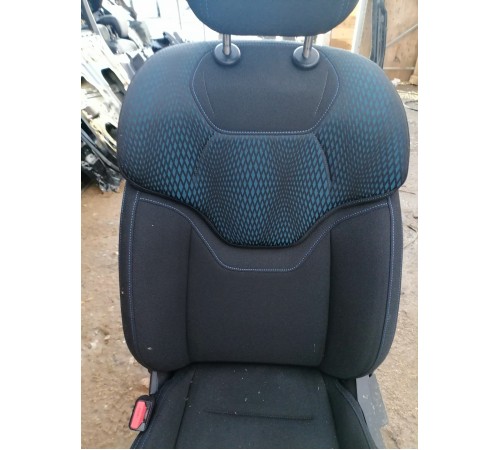 Сиденье переднее левое