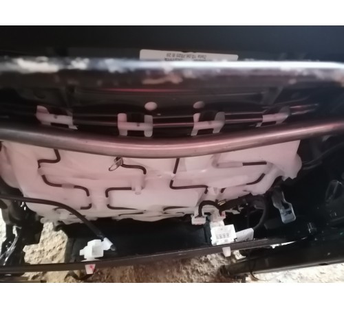 Сиденье переднее левое