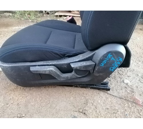 Сиденье переднее левое