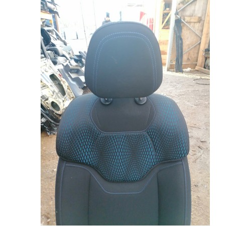 Сиденье переднее левое